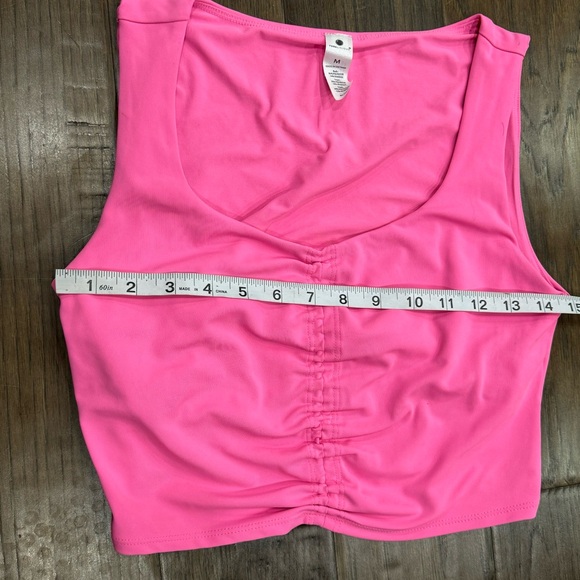 Yogalicious Cropped Top - Picture 8 of 9